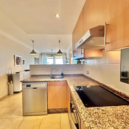 Vista Faro Poris de Abona